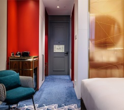 Представительский Кинг с видом на город в Maidens Hotel Moscow