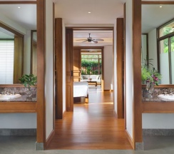 Двухместная вилла Pool Grand Deluxe двуспальная кровать в Отель Santiburi Koh Samui