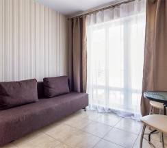 Комфорт с видом во двор в Стела