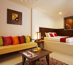 Люкс Deluxe с балконом в Club Bamboo Boutique Patong Beach Resort