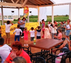 Двухуровневый большой семейный номер с балконом на 6-7 человек и видом во двор (корпус Б) в Оптимист