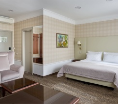 Люкс в Astor Hotel 4*