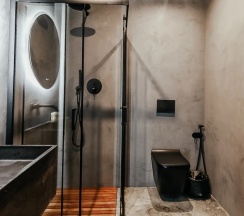 Двухместный номер Супериор с балконом и с видом на внутренний двор двуспальная кровать в Moon2