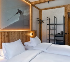 Стандарт Твин в Среди Гор