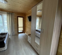 Двухместный номер Standard с балконом двуспальная кровать в Изба