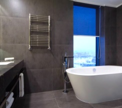 Двухместный люкс двуспальная кровать в Double Tree by Hilton