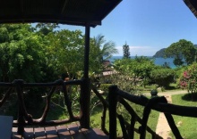 Бунгало Grand с видом на море в HIP Seaview Resort at Phi Phi