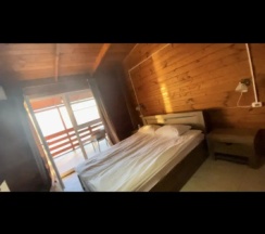 Двухместный номер Classic с балконом и с красивым видом из окна двуспальная кровать в Астан