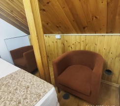 Номер стандарт с 2 односпальными кроватями (без окна, мансарда) в Рай у пруда
