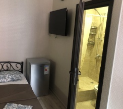 Апартаменты улучшенные с кухней и балконом в Кристина