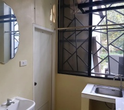 Двухместный номер Standard Цокольный этаж двуспальная кровать в Rayonghouse Resort