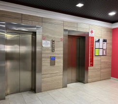Двухместные апартаменты c 1 комнатой с балконом и с красивым видом из окна (двуспальная кровать) в Квартира 1-к Квартира на Октябрьском Проспекте 117