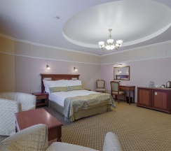JUNIOR SUITE в Дегас