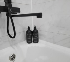 Двухместные апартаменты с балконом и с видом на горы (двуспальная кровать) в Квартира с великолепным видом на горы