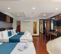 Люкс Spa Bath с 2 комнатами с видом на море в Отель Royal Beach Boutique Resort & Spa