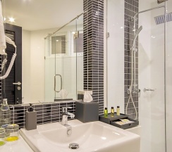 Трёхместный номер Superior односпальная кровать в Nova Suites Pattaya by Compass Hospitality