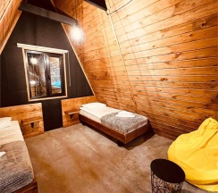 А-фрейм в Шалаш