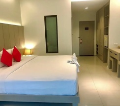 Двухместный номер Deluxe с видом на город (двуспальная кровать) в Phuketa Hotel Phuket Town