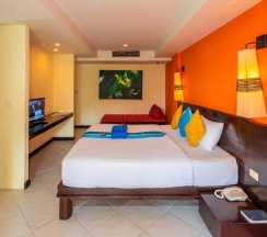 Трёхместный номер Deluxe с балконом в Tuana Hotels Casa Del Sol