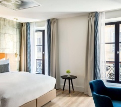 Двухместный номер Prestige двуспальная кровать в Renaissance Paris Vendome Hotel