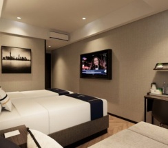 Двухместный номер Deluxe 2 отдельные кровати в Fieris Hotel Rawamangun
