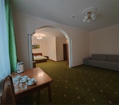 СЬЮИТ (без балкона) в Хвалынский Парк-Отель & SPA