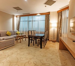 Апартаменты с 2 комнатами в Dedeman Oskemen Hotel