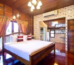 Номер Deluxe в Bueng Bua Thong Resort