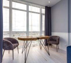 DELUX – 492Б, панорамное окно в Gosh.rent