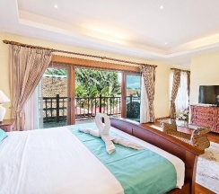 Вилла с 5 комнатами с балконом в Tropicana Pool Villa