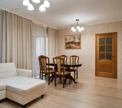 Коттедж с двумя спальнями в Салют