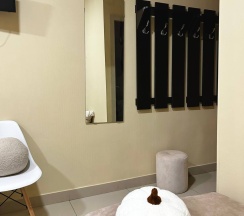 Номер стандарт эконом с 3 односпальными кроватями (без окна) в Дисней