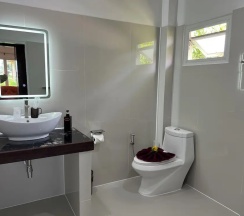 Бунгало Comfort рядом с пляжем в Ao Thai Resort