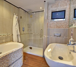 Двухместный номер Deluxe двуспальная кровать в Manor House Hotel