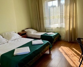 Улучшенный номер (на третьем этаже) в Адель