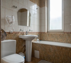 1-местный номер улучшенный стандарт в Djump hotel