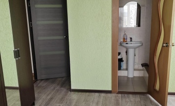 Стандартный семейный номер с 1 двуспальной и 2 односпальными кроватями в Натали