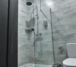 Стандартный трехместный номер (2) в July hotel