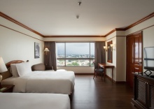 Четырёхместный номер Deluxe в Centara Riverside Hotel Chiang Mai