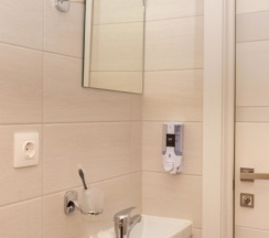 мини-студия стандарт с панорамным балконом для 1 гостя (центр, ул. Сакко, 24, "Vivaldi"), 416 в Viva aparts