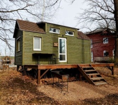 Изумрудный tiny house в Шведские дачи