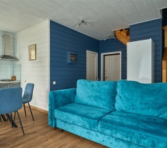 Коттедж с террасой и уличным джакузи в Ялкала