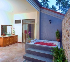 Семейная вилла с видом на море в The Siam Residence Boutique Resort