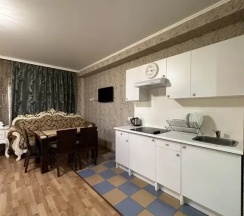 Двухместный номер Premium с 1 комнатой с балконом (двуспальная кровать) в Holiday