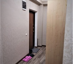 М.Горького 85Б. 1-комн.кв., 10-этаж, 76 в АнтиОтель