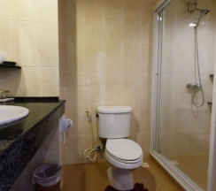 Номер Standard с балконом и с красивым видом из окна в Phu View Talay Resort