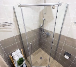 Номер стандарт с 1 двуспальной кроватью в Pallada