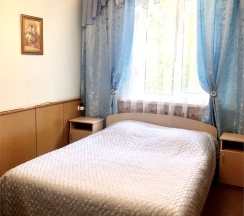 Стандартный одноместный номер с двухспальной кроватью в Адонис