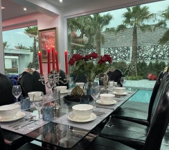 Двухместная вилла Grand двуспальная кровать в Villas In Pattaya