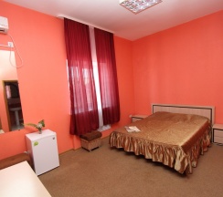 Трехместный номер в Med